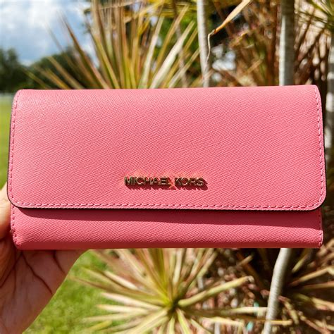 raspberry pink michael kors wallet|Michael Kors purses vanilla pink.